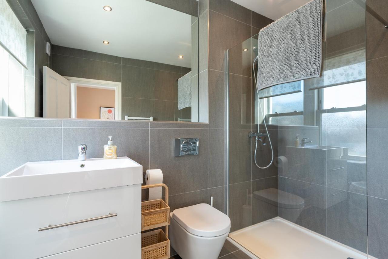 Beautiful 3 Bedroom Townhouse Harrogate Dış mekan fotoğraf